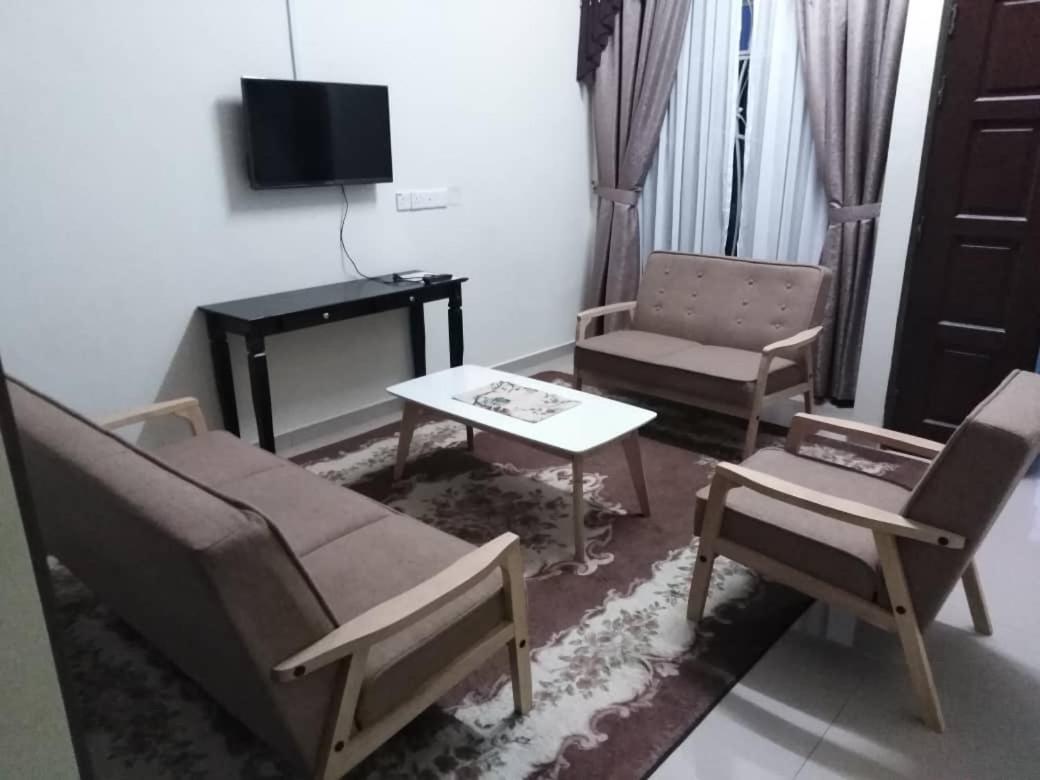 Patin Guest House @Desa Telok Ira, Temerloh Pahang Kampong Paya Kerinau Buitenkant foto